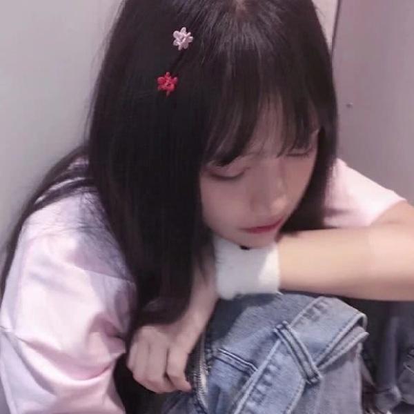 快乐女生头像：白天可以原谅任何人，但晚上不行