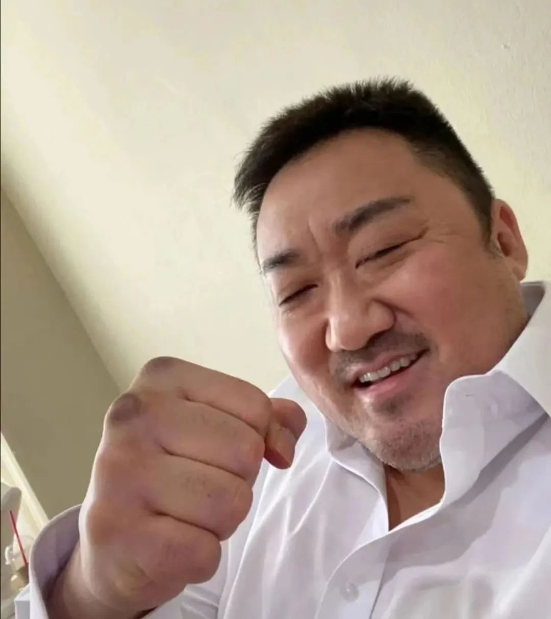 “中年男人的微信昵称？” 哈哈哈网友评论过于真实！